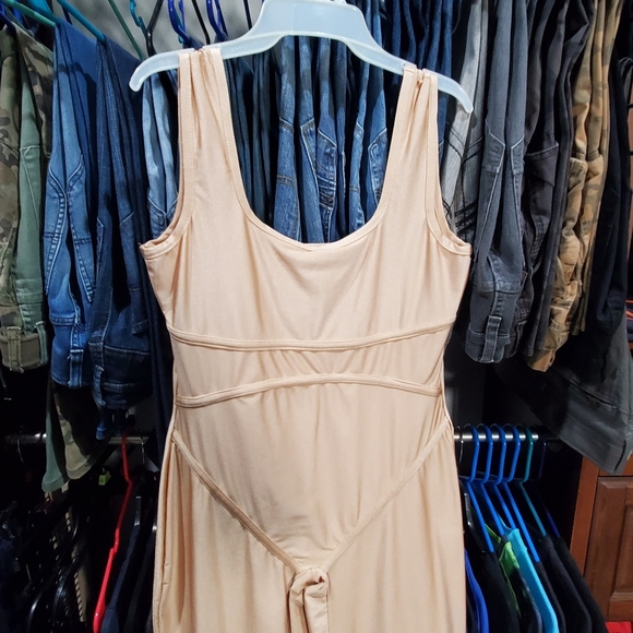 Deliano Miami 🌴 Body Suit full length Flesh Color Size XL 👌 L👀K 🌴 STRETCHY - Picture 1 of 11